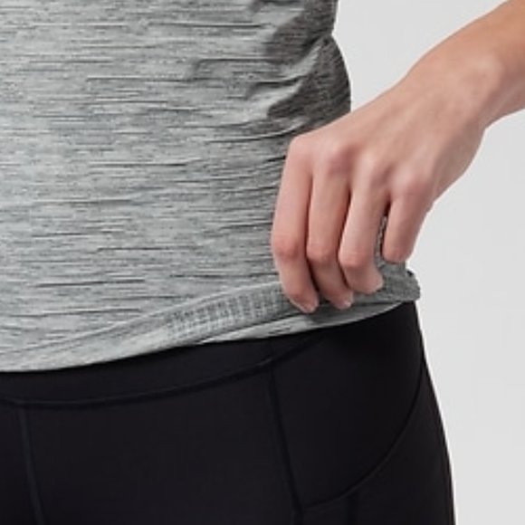 Athleta Momentum Tee Gray Medium - Picture 9 of 9